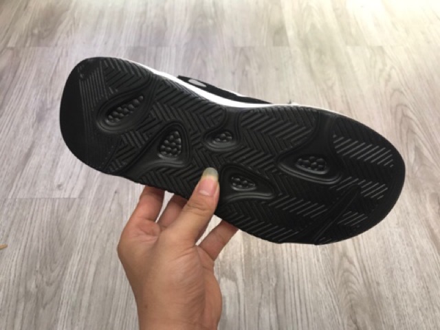 Giày Yz 700 xanh và trắng phản quang | BigBuy360 - bigbuy360.vn