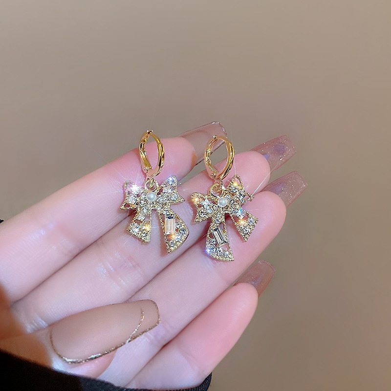 Đôi Bông Tai Hình Nơ Đính Ngọc Trai Giả Thời Trang Hàn Quốc