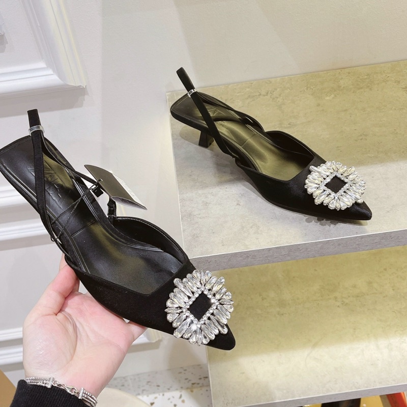 Sandal bịt mũi Zara