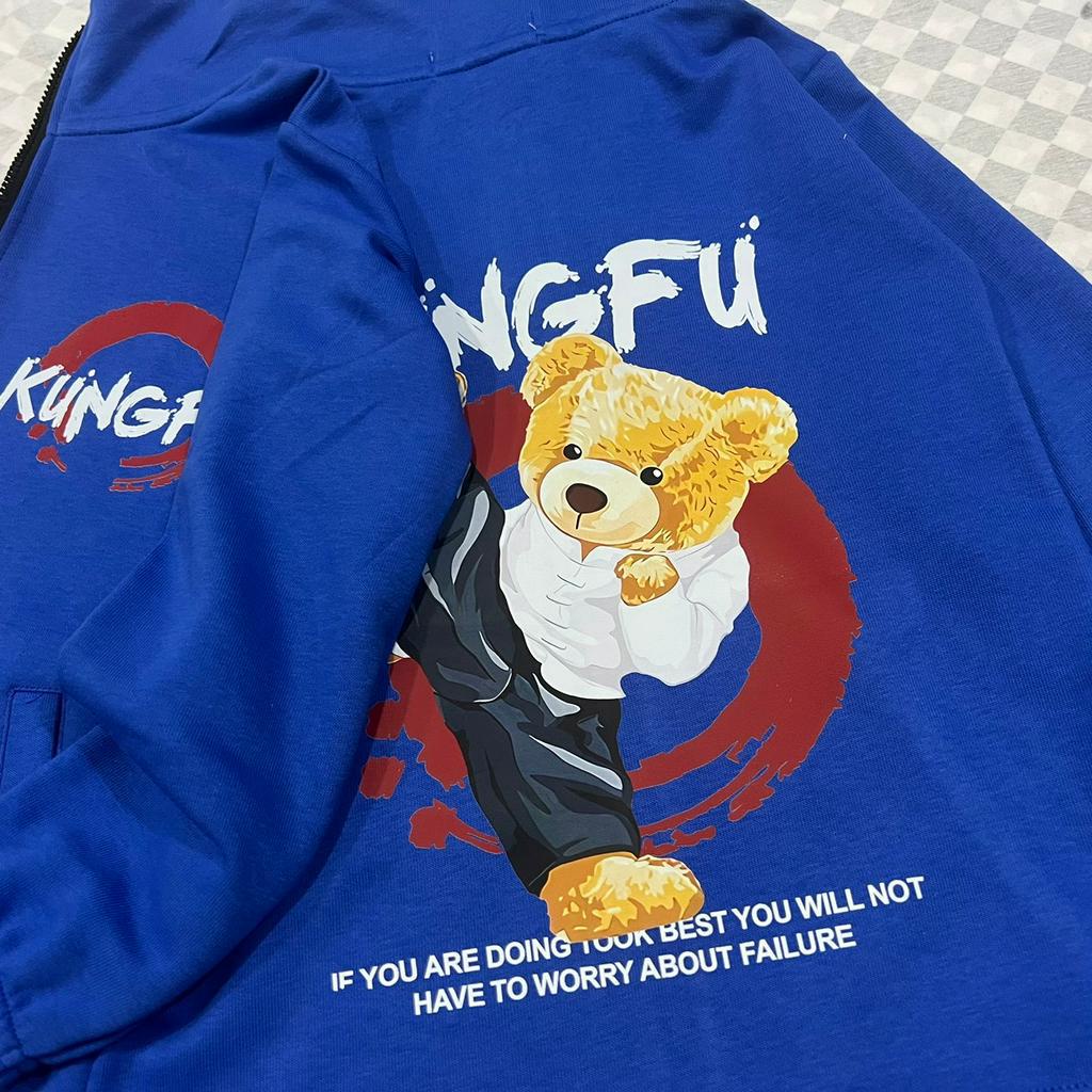 Áo khoác dây kéo bé trai mùa hè Con Xinh hình in gấu KUNG.FU, thời trang cho bé từ 13 đến 50kg