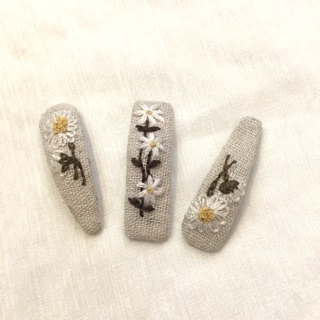 KẸP TÓC HOA CÚC THÊU TAY HANDMADE