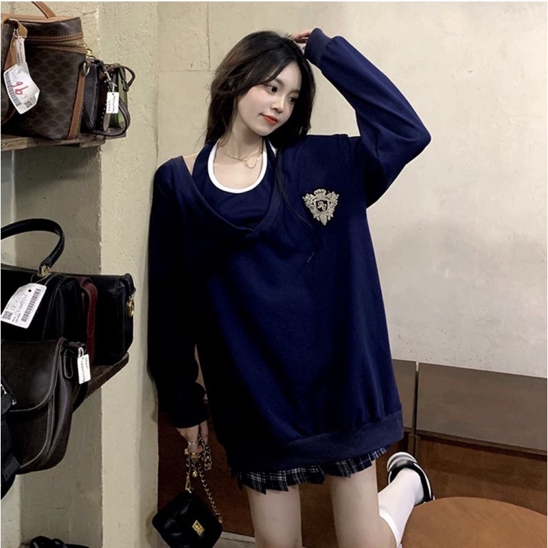 (Ảnhthậtcuối) Set Áo Sweater huy hiệu cổ tim L.Y Store [FREESHIP] Set áo 2 món màu xanh than HOT uzzlang