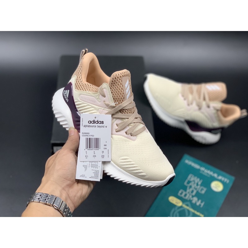 Giày thể thao/ Sneaker Alphabounce kem