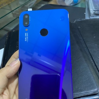 Lưng Huawei nova 3i kèm kính che camera