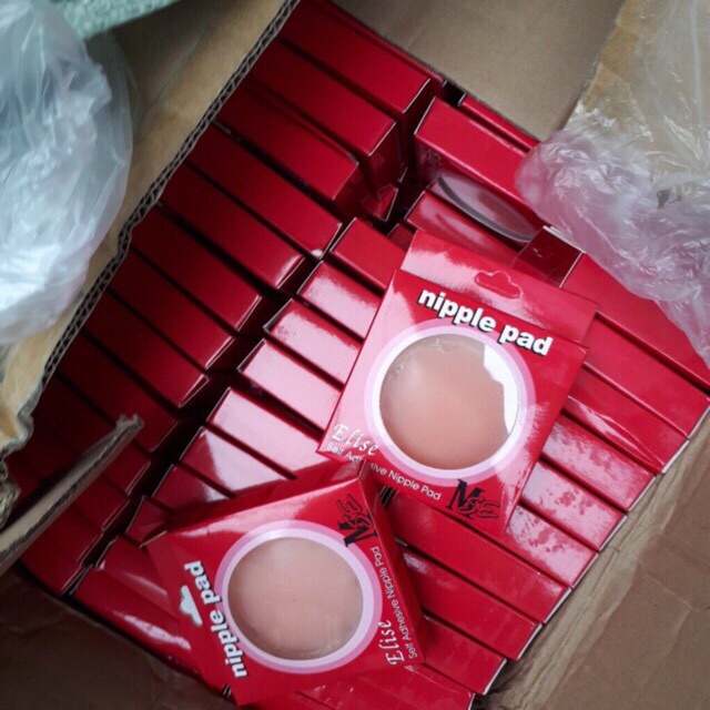 Hộp đỏ 2 miếng dán nhũ hoa silicon siêu dính Faco