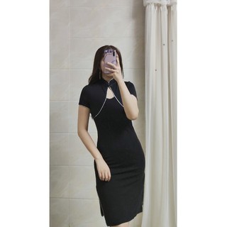 Sườn xám cách tân xẻ tà (oder )
