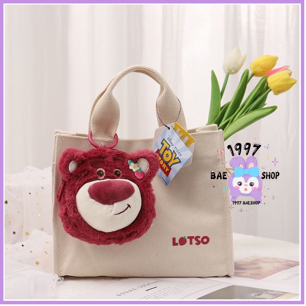 Túi xách vải canvas kèm charm gấu Lotso