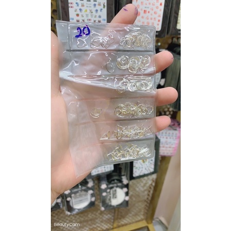 Charm kim loại rẻ bèo 1 set 6 kiểu