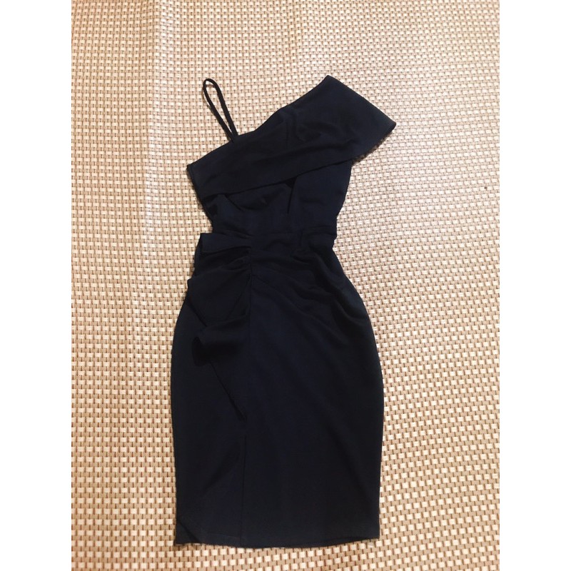 Đầm body chéo vai sang chảnh dự tiệc màu đen size S