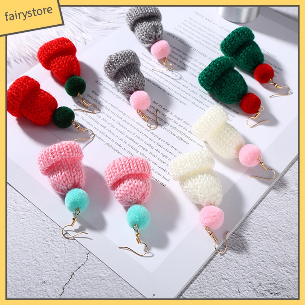 Đôi khuyên tai dạng kẹp/ dạng móc thiết kế mũ len đính quả bông xù trên đỉnh đáng yêu dành cho nữ