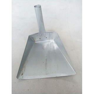 xẻng hót rác bằng tôn