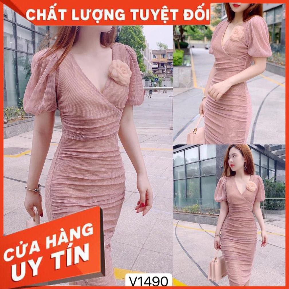 Đầm be, cổ tim, tay bồng, đính hoa cài ngực, dáng ôm body phù hợp đi làm, dự tiệc V1490