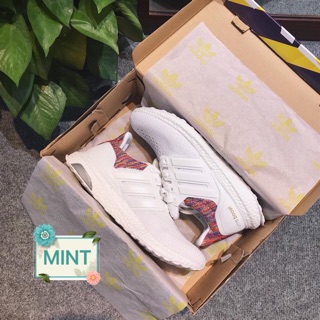 ( Video cận cảnh ) Giày Sneaker Ultra Boost Trắng Rainbow
