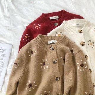 Áo cardigan len thêu hoa cổ tròn loại đẹp