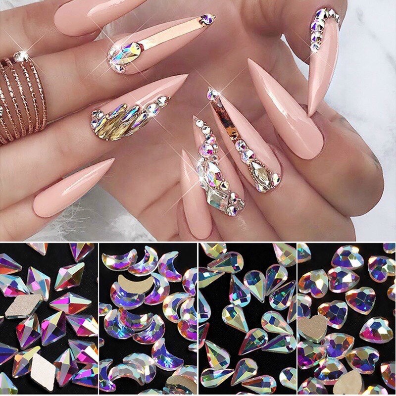 Đá khối chân bằng siêu sáng màu vàng trà mix 100 viên đa dạng kích thước và mẫu mã - Phụ kiện nail Hà Chi