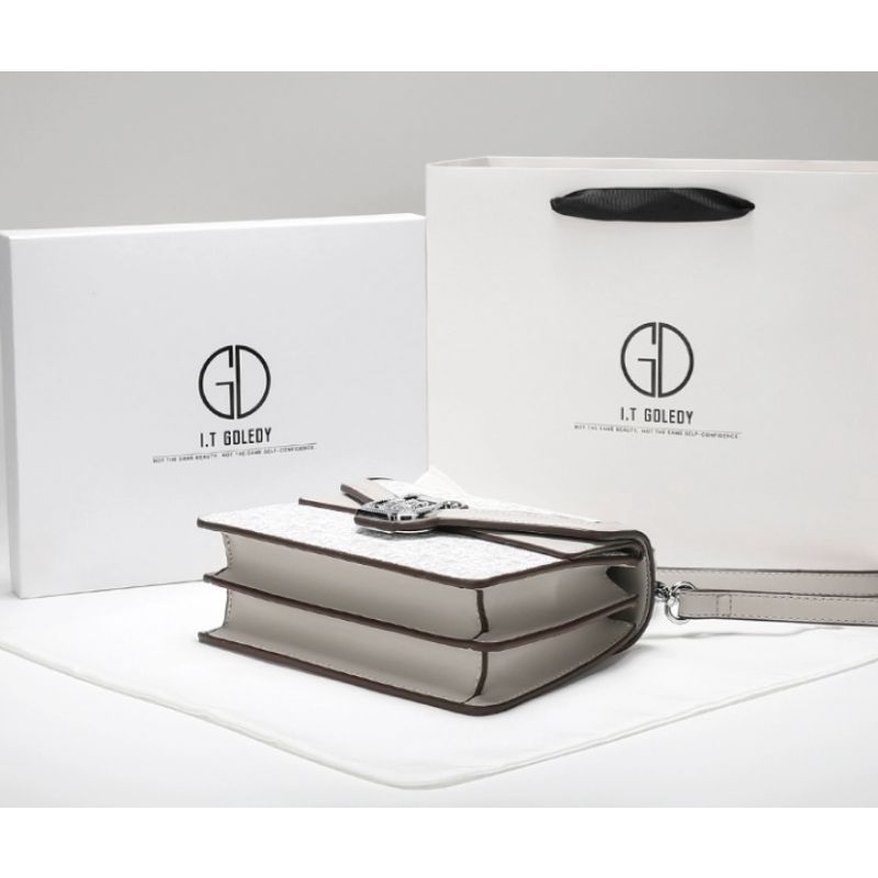 Túi Xách Nữ Túi Đeo Chéo Hiệu IT GDLEDY HONGKONG Da Thật Hàng Chính Hãng Mẫu Mới 2022