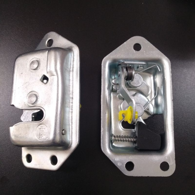 Ổ khóa ngậm cốp sau  Suzuki carry 5tạ 7chỗ Su cóc