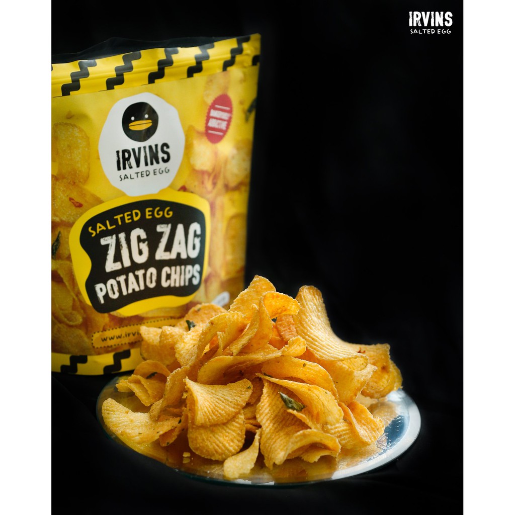 Khoai tây trứng muối Zig Zag IRVINS - Salted Egg Zig Zag Potato Chips 105gram