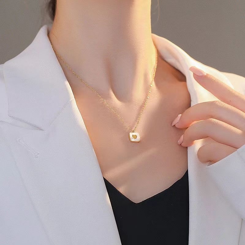Dây chuyền thép titan không phai màu hình vuông sang trọng