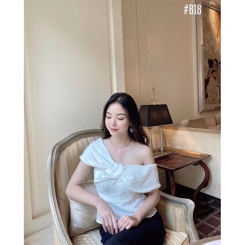 Áo nữ nơ lệch vai màu trắng Nhipham shop