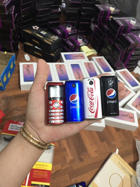 Điện thoại thông minh 2 sim độc lạ 4 màu : [Xanh, Đen, Đỏ, Trắng] | BigBuy360 - bigbuy360.vn