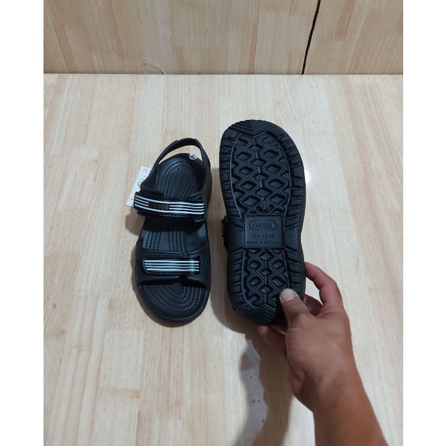 Sandal nhựa siêu nhẹ DUWA DH034-1 thời trang