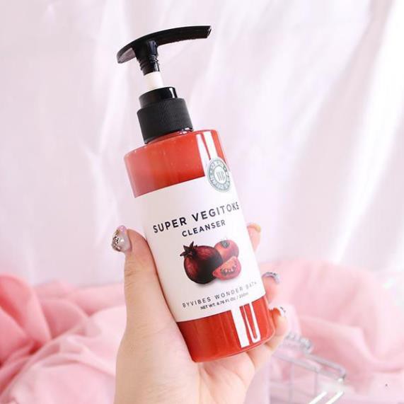 Sữa rửa mặt rau củ Wonder Bath Super Vegitoks 300ml