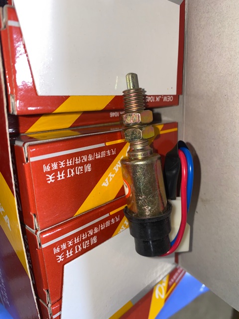 Sản phẩm gia đình làm: Combo 20 núm báo phanh ren thô jk1046