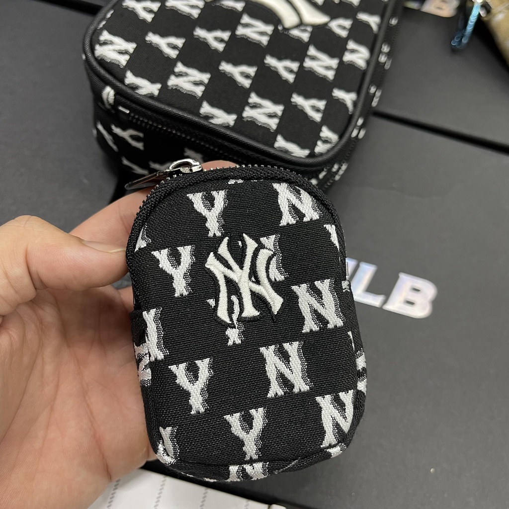 ✅ [ FELIX CHUẨN 1:1] Túi đeo chéo Mini MLB Monogram Jacquard Crossbody Bag New York Yankees - Beige [3ACRS022N 50BGD]