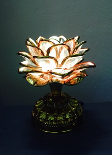Đài niệm Phật 8 bài