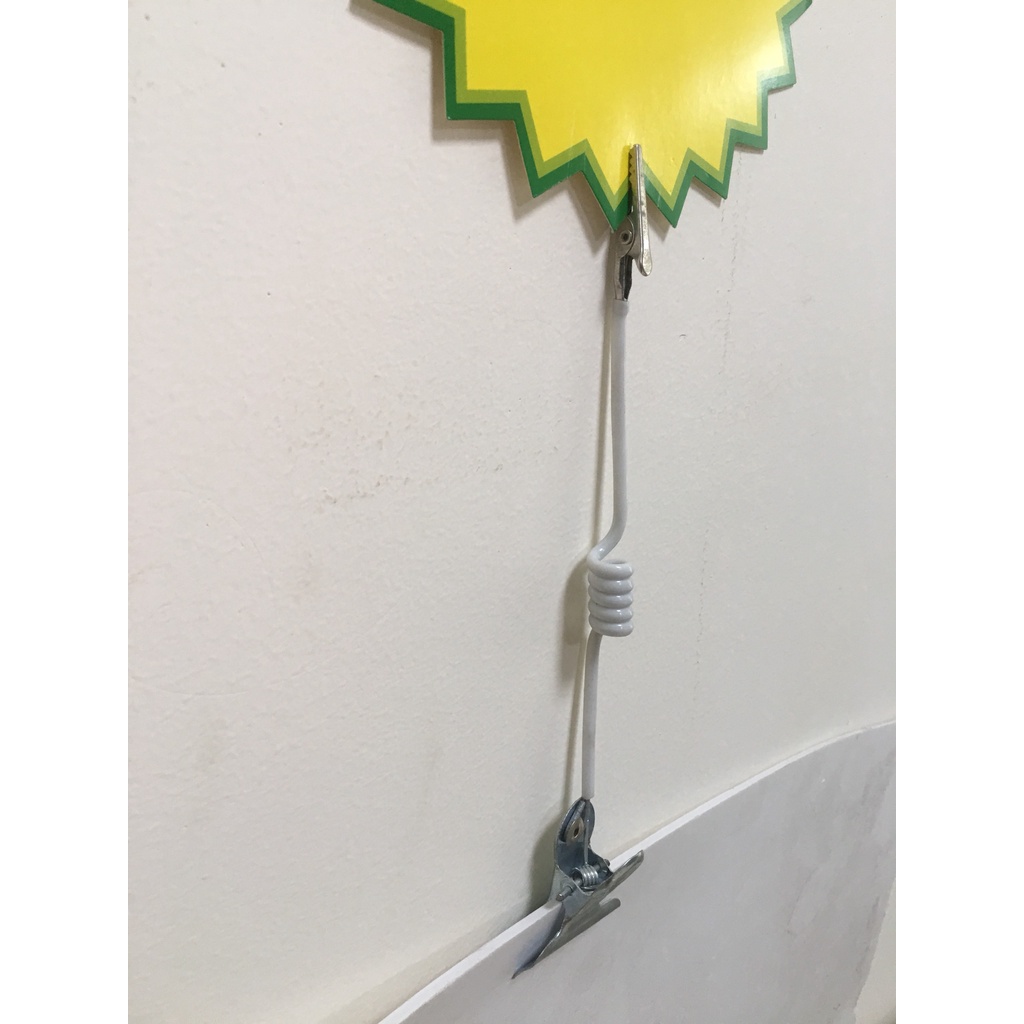 Kẹp lò xo wobbler hai đầu,, kẹp nhựa K09 dùng để kẹp giấy sale quảng cáo, giấy ghi giảm giá hoặc CTKM