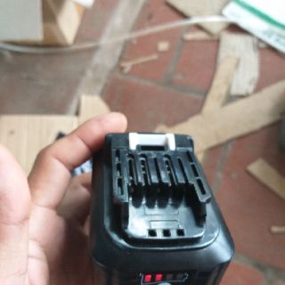 Pin makita 12v 4a max