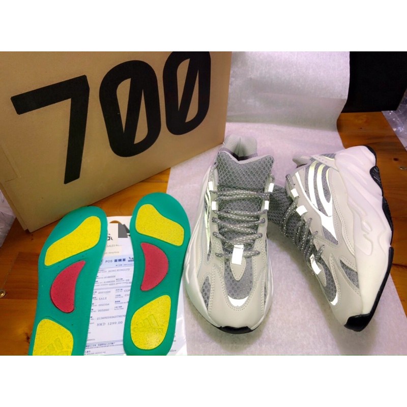 (⚡️Tặng ful bok⚡️ tất ⚡️Quà ⚡️Zep một môt⚡️) Giày sneakers nam nữ 700 trắng phản quang.Đế bot êm chân tăng chiều cao G23 | BigBuy360 - bigbuy360.vn