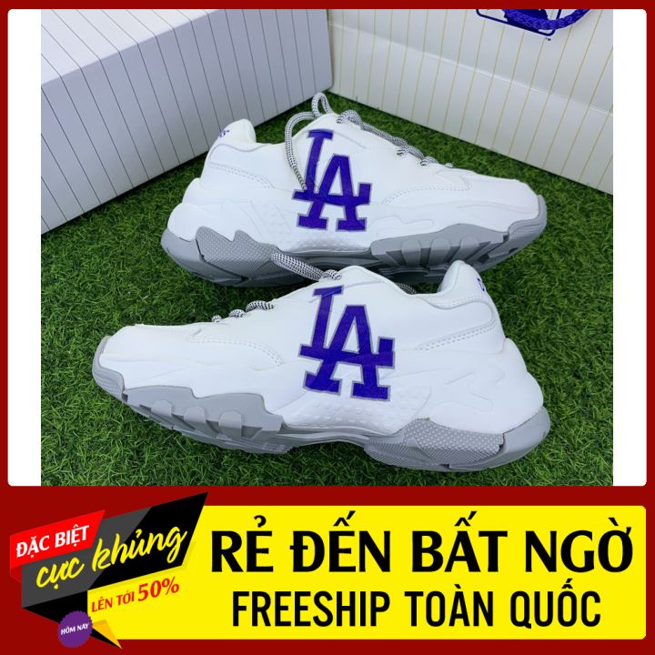 Giày thần thánh: Giày thể thao xanh L.A cho nam nữ