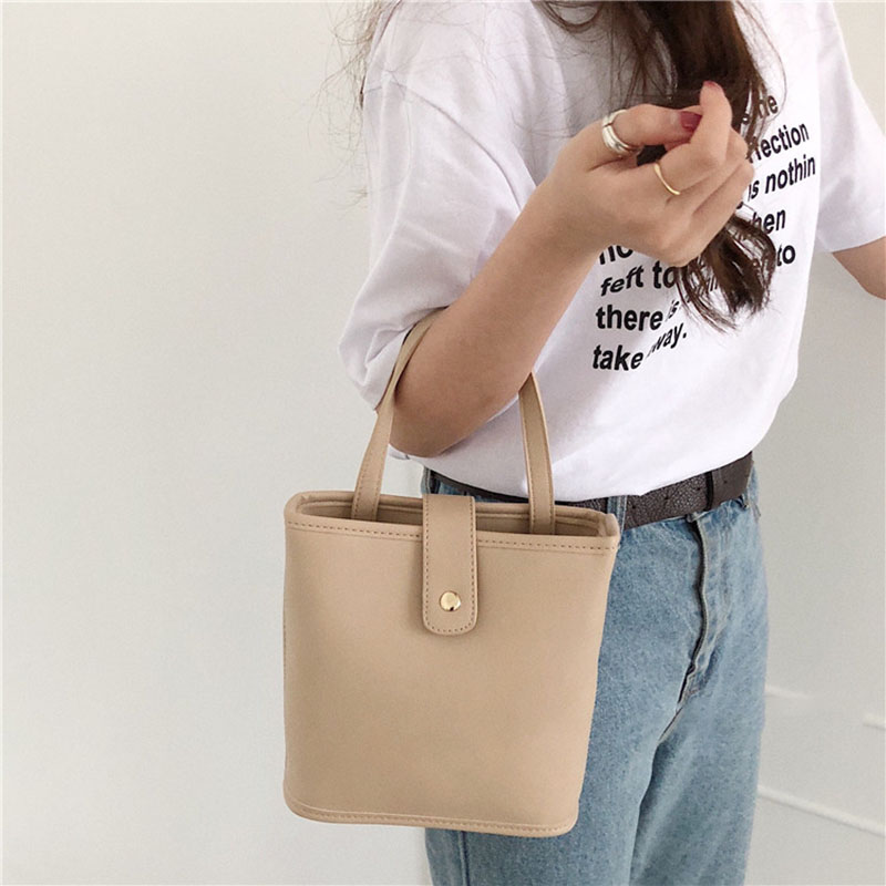 NEW -2021 IELGY Crossbody Women's bag PU Black One shoulder Bucket Simple Versatile Portable -XINH