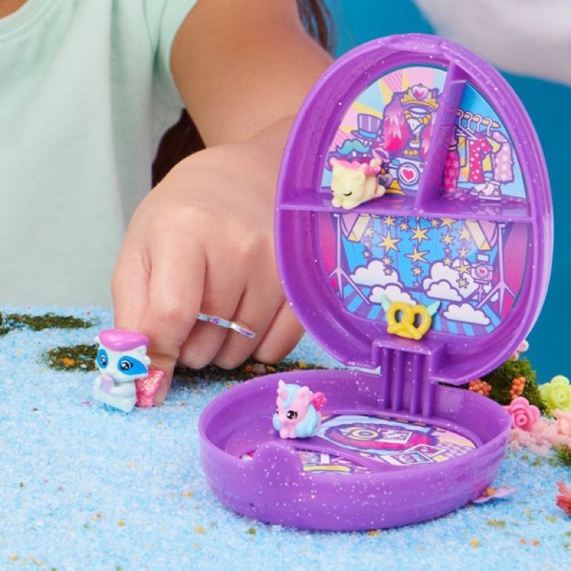 Trứng Hatchimals to với 4 nhân vật, 2 phụ kiện tạo khung cảnh hang động