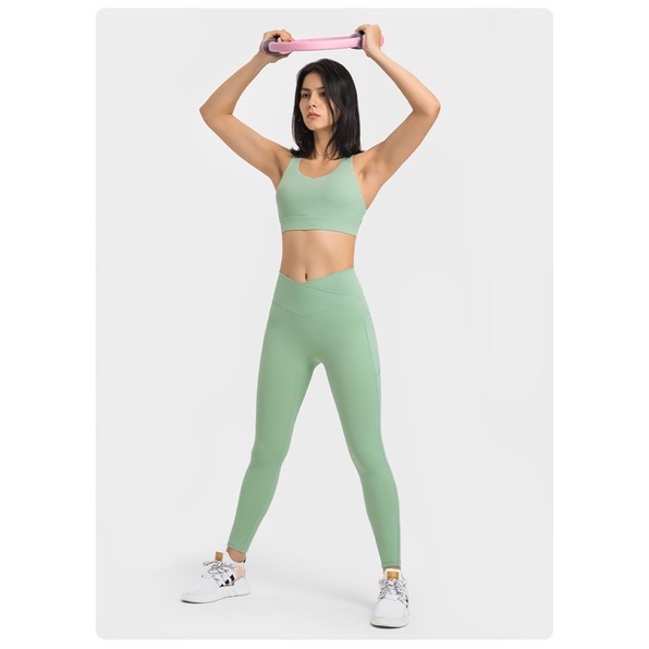 Áo Ngực Thể Thao Cao Cấp Lululemon Free Tobe Zen Bra Áo Tập Gym Yoga Có Sẵn Mút Lót