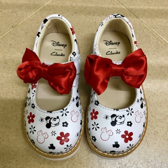 Giày Clark cho bé gái size 21