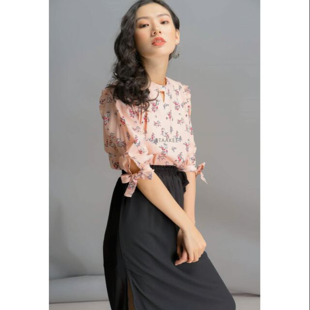 Áo hoa của Takee