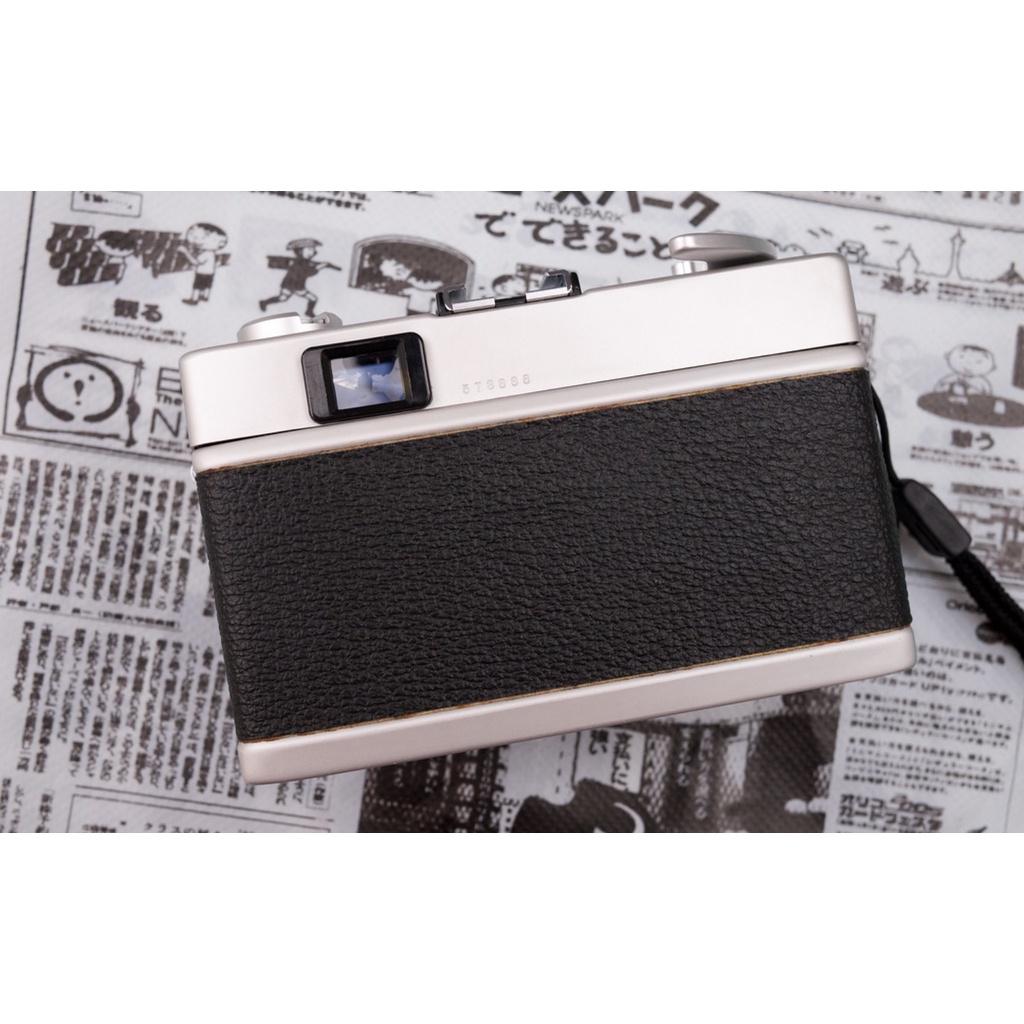 Máy ảnh film vintage Konica C35 E&L tặng nhiều phụ kiện