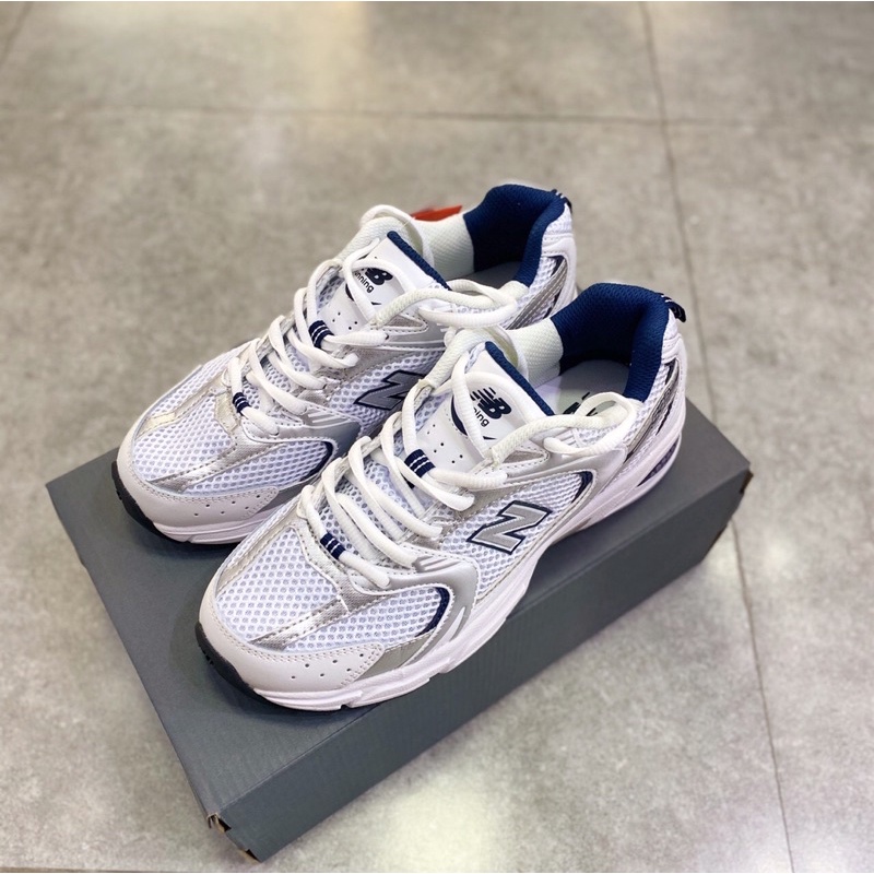 Giày thể thao new 530