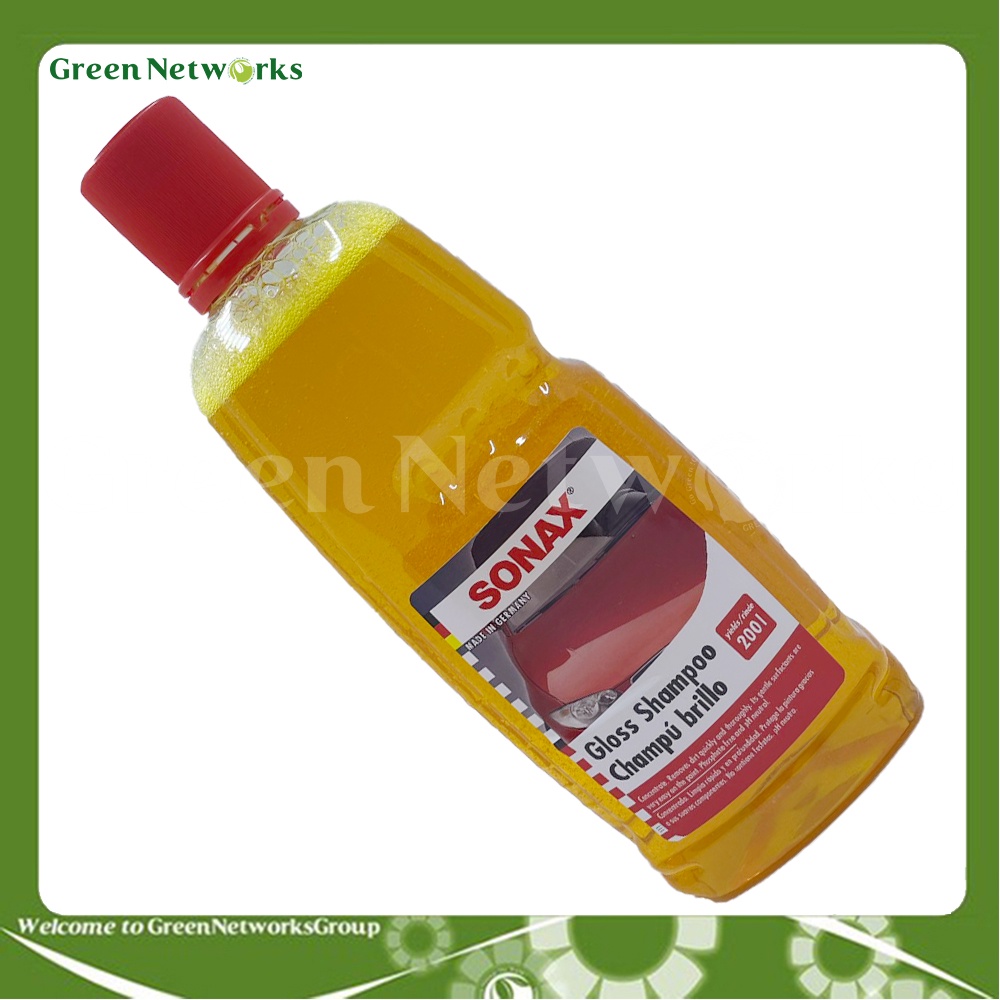 Dung dịch nước rửa xe Sonax đậm đặc giúp bóng loáng sơn và bảo vệ dàn áo cho xe máy và ô tô Sonax Gloss Shampoo