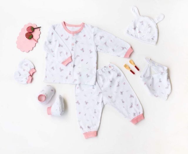 Set quần áo sơ sinh mũ, bao chân, bao tay Mio mio