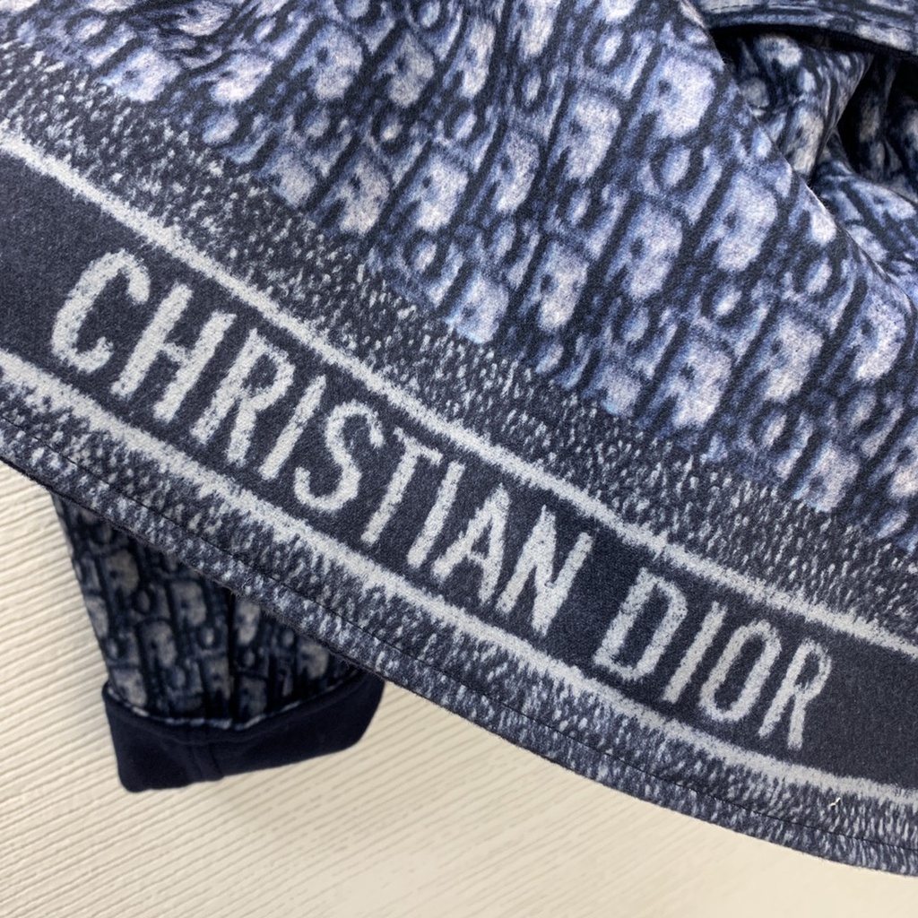 Áo khoác nữ dài tay có mũ trùm đầu phối thắt lưng thời trang cao cấp Christian Dior CD