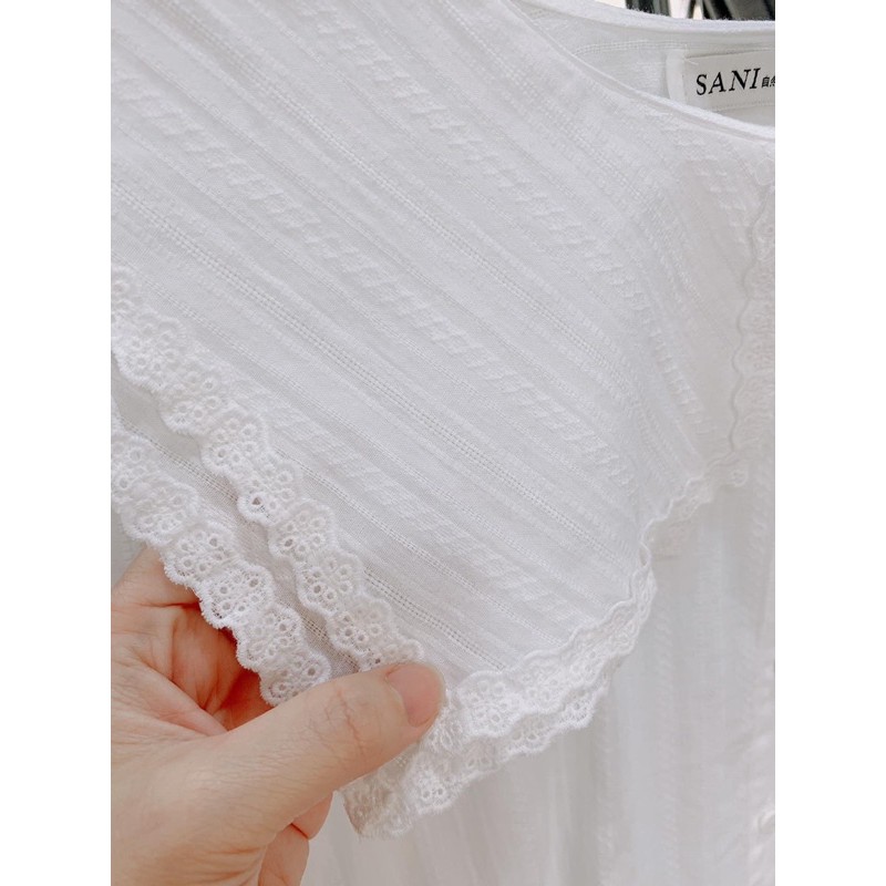 Sơmi ren tiểu thư cổ bèo hàn quốc