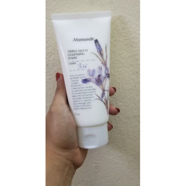 Sữa rửa mặt mamonde Iris