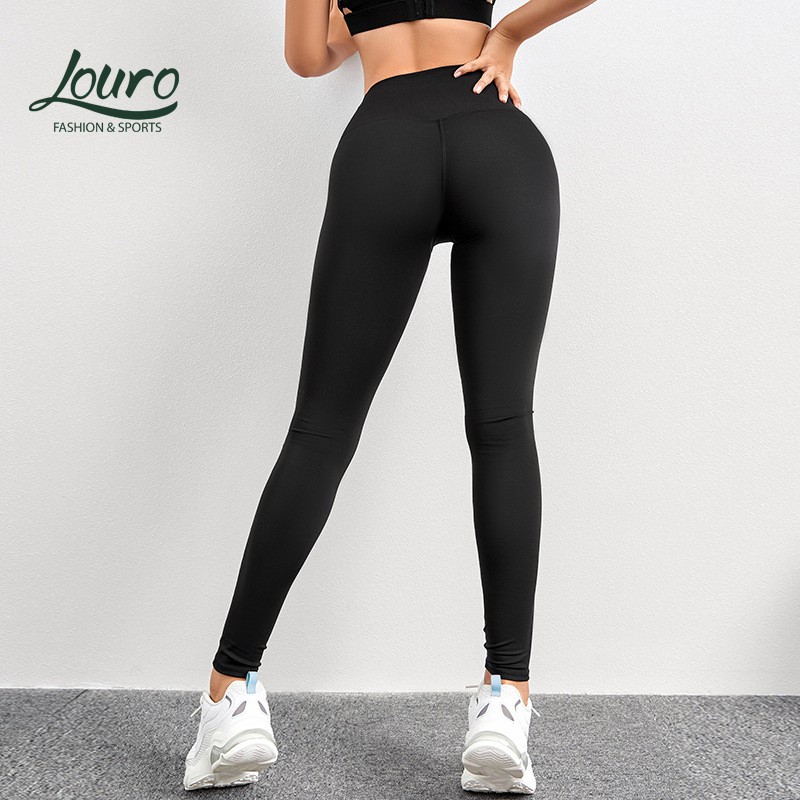 Quần áo tập yoga Louro SE42, kiểu bộ đồ tập yoga nữ gồm quần tập trơn dài và áo croptop đan dây, co giãn 4 chiều