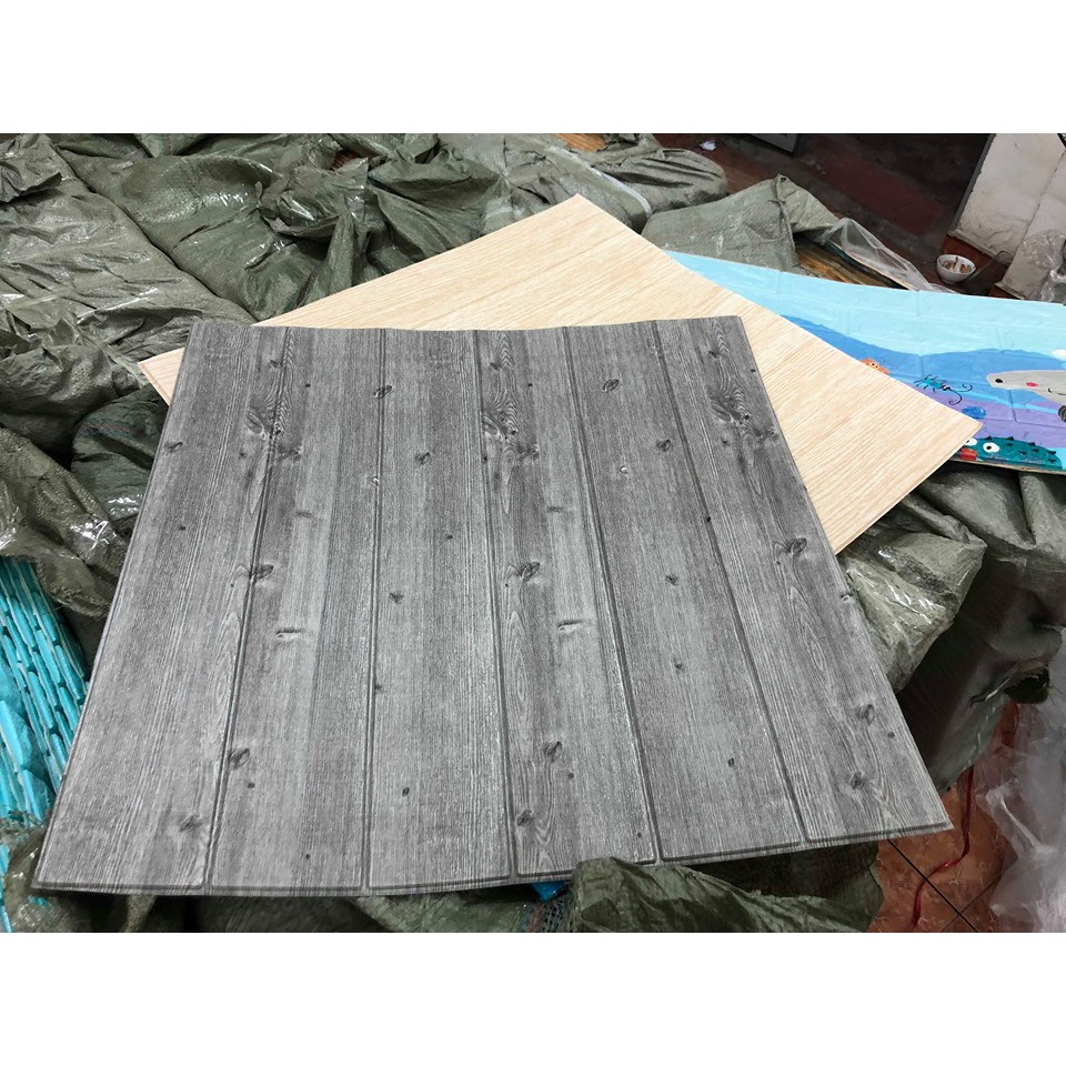 Xốp dán tường giả gỗ khổ 70x77cm dày 5mm