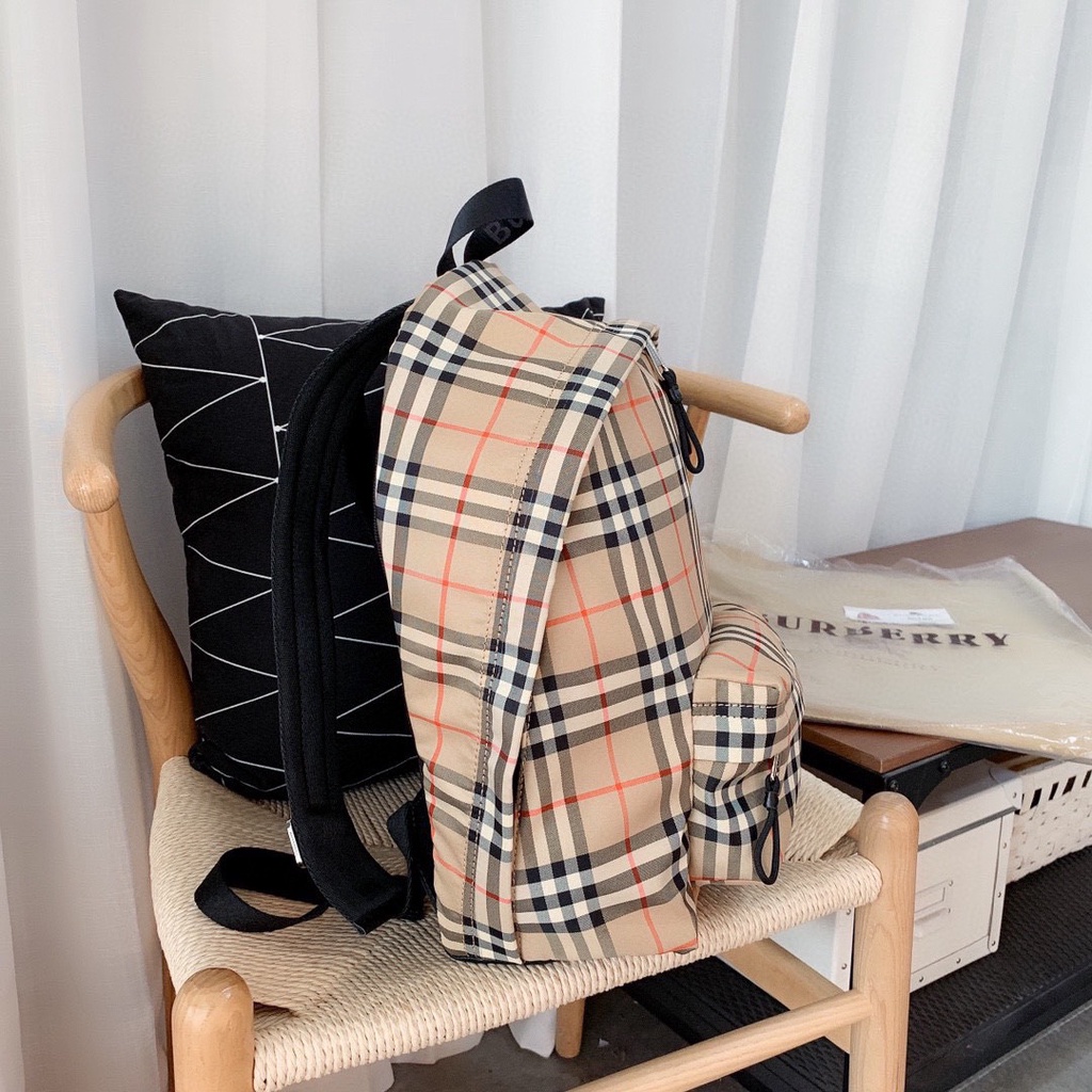 Balo BBR WM488-40 JETT VINTAGE CHECK  PHỤ KIỆN ĐỀU KHẮC LOGO, TRONG LÓT VẢI MÀU ĐỎ CODE ĐẦY ĐỦ