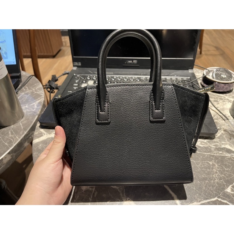Thanh lý Túi xách tay chính hãng MICHAEL KORS màu đen